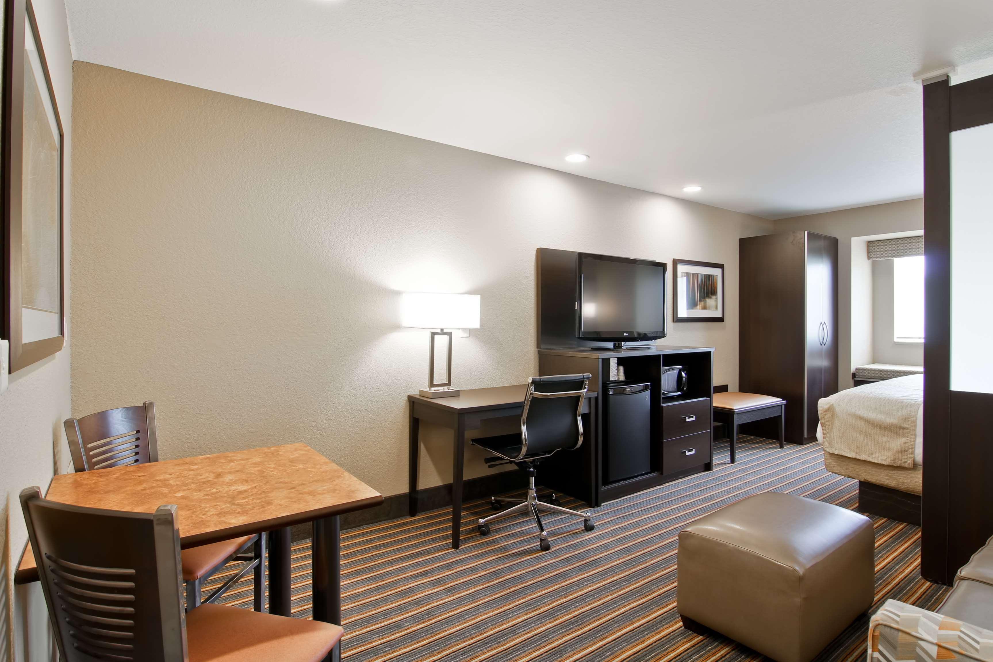 Best Western Plus Woodstock Inn & Suites Eksteriør bilde