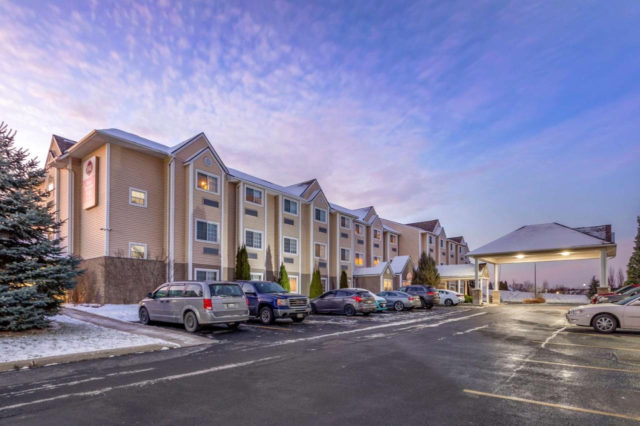 Best Western Plus Woodstock Inn & Suites Eksteriør bilde