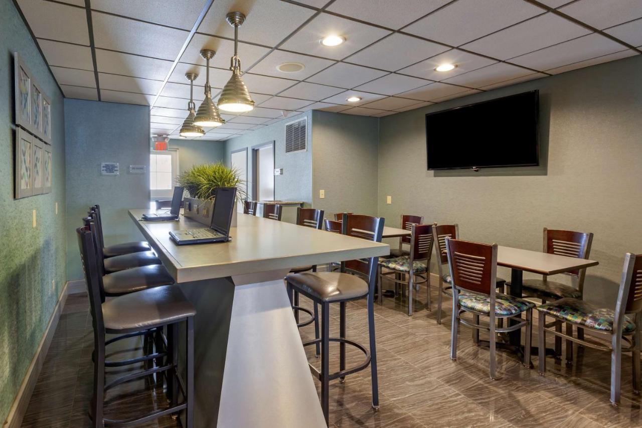 Best Western Plus Woodstock Inn & Suites Eksteriør bilde