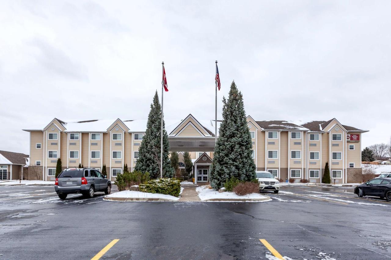 Best Western Plus Woodstock Inn & Suites Eksteriør bilde