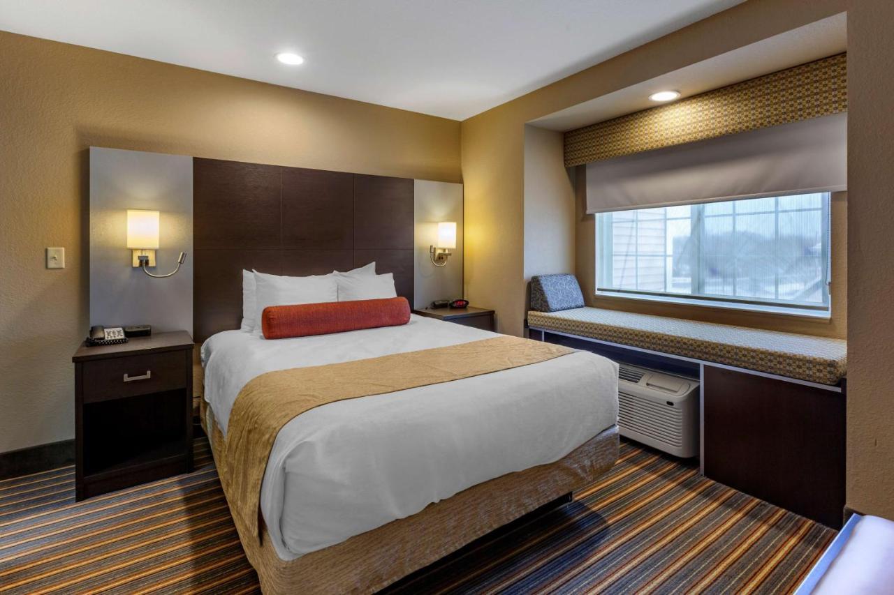 Best Western Plus Woodstock Inn & Suites Eksteriør bilde