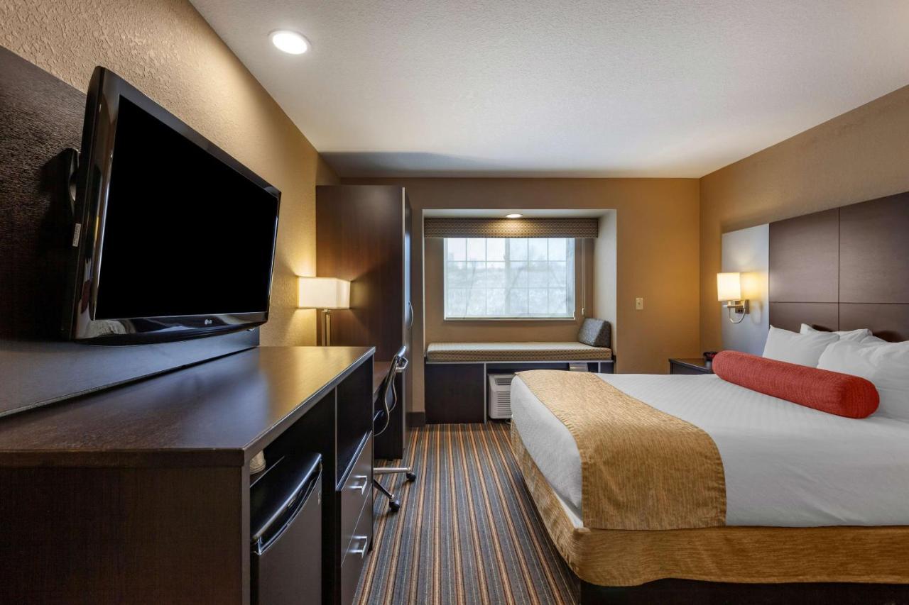 Best Western Plus Woodstock Inn & Suites Eksteriør bilde