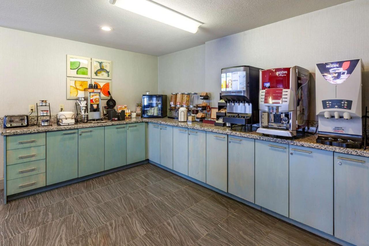 Best Western Plus Woodstock Inn & Suites Eksteriør bilde