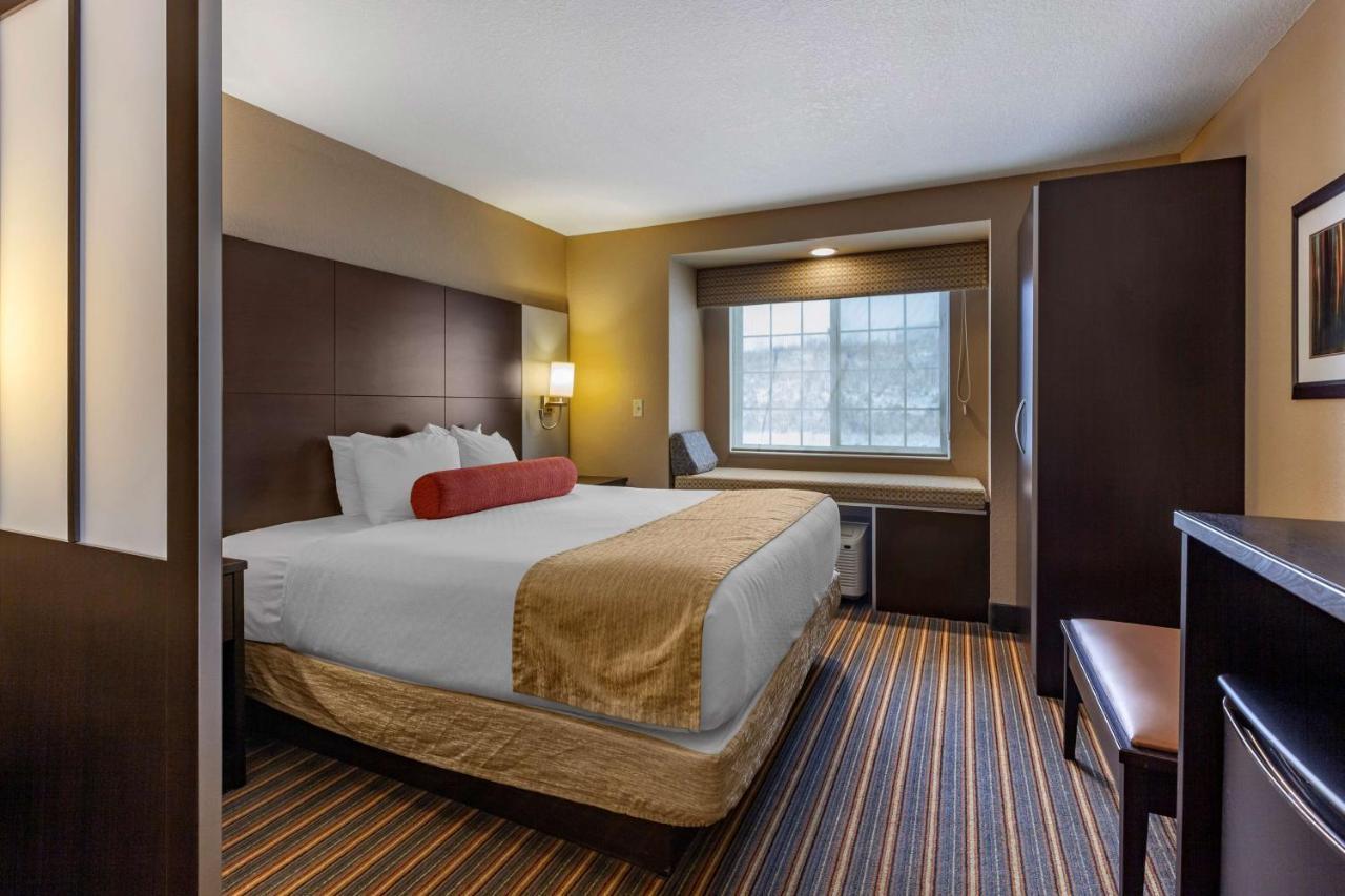 Best Western Plus Woodstock Inn & Suites Eksteriør bilde