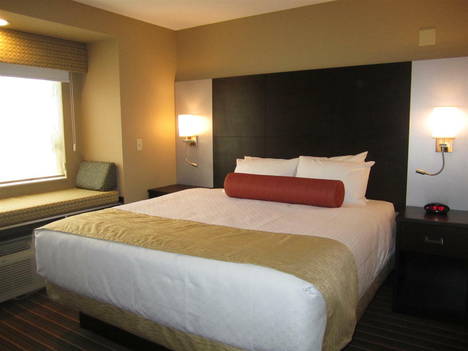 Best Western Plus Woodstock Inn & Suites Eksteriør bilde
